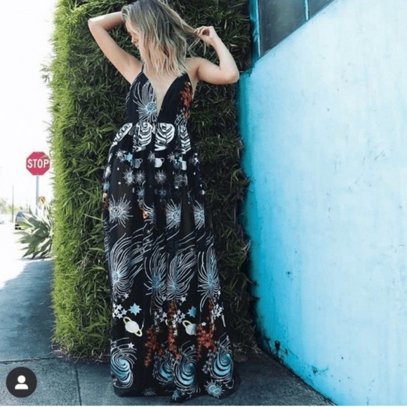 L'artiste Dresses & Skirts - L’ARTISTE Rare Galaxy sheer embroidered star and moon spaghetti strap maxi dress